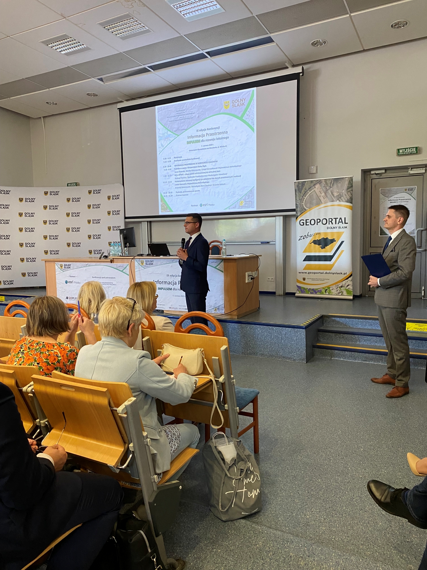 Powitanie uczestników konferencji - przemowy